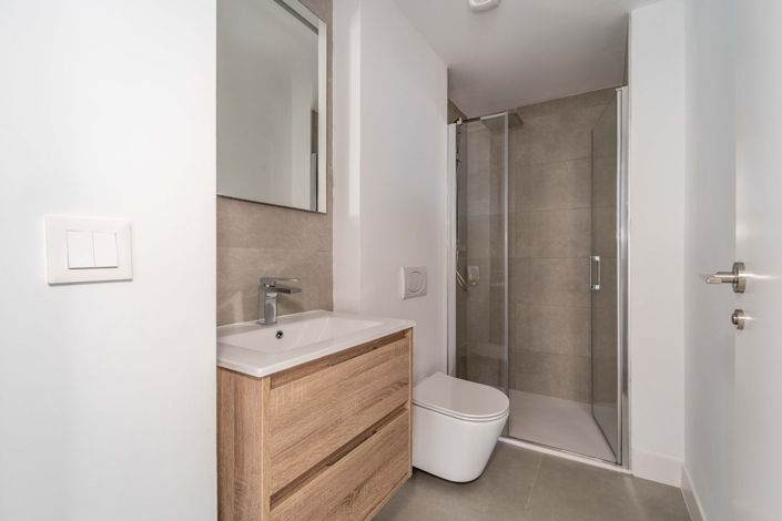 Image No.21-2 Bed Apartment for sale