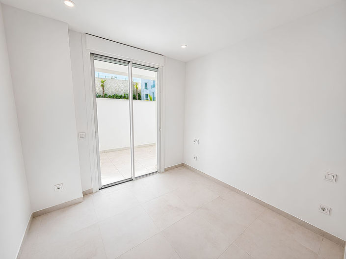 Image No.33-3 Bed Apartment for sale