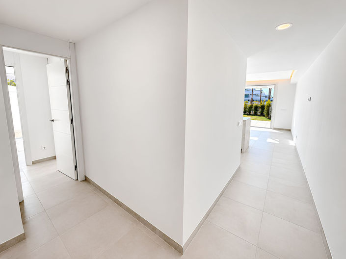 Image No.36-3 Bed Apartment for sale