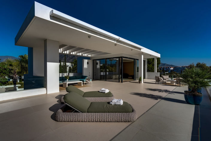 Image No.42-5 Bed Villa for sale