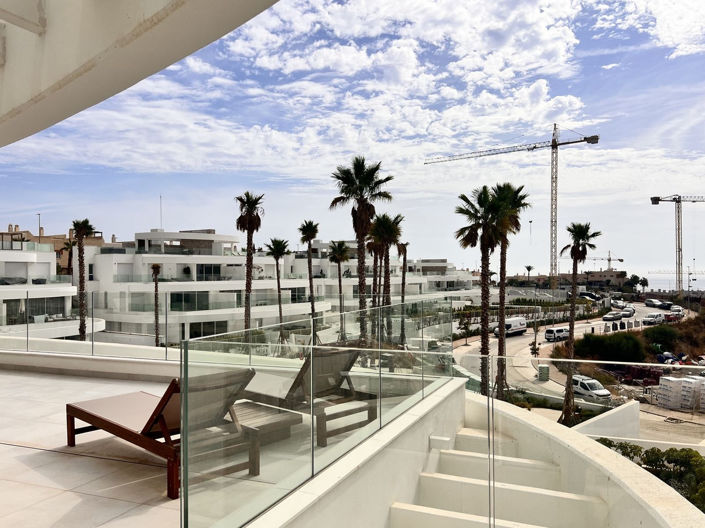Image No.20-3 Bed Apartment for sale