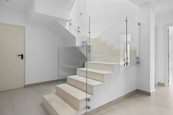 Image No.38-6 Bed Villa for sale
