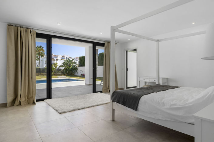 Image No.39-6 Bed Villa for sale