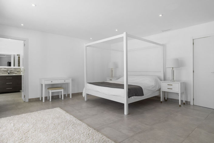 Image No.42-6 Bed Villa for sale