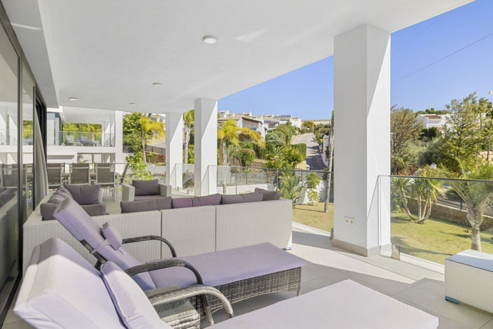 Image No.8-6 Bed Villa for sale