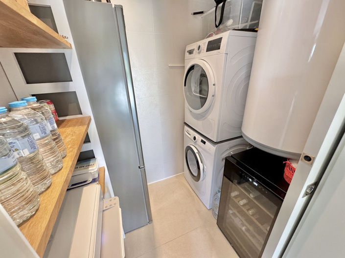 Image No.17-3 Bed Apartment for sale
