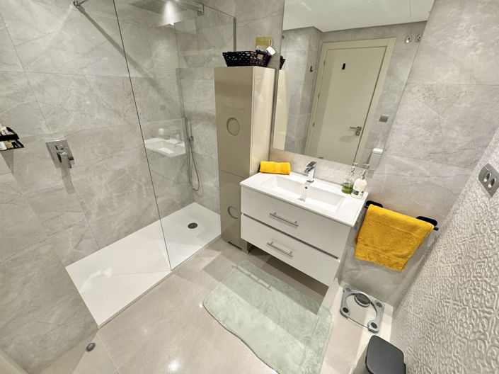 Image No.23-3 Bed Apartment for sale