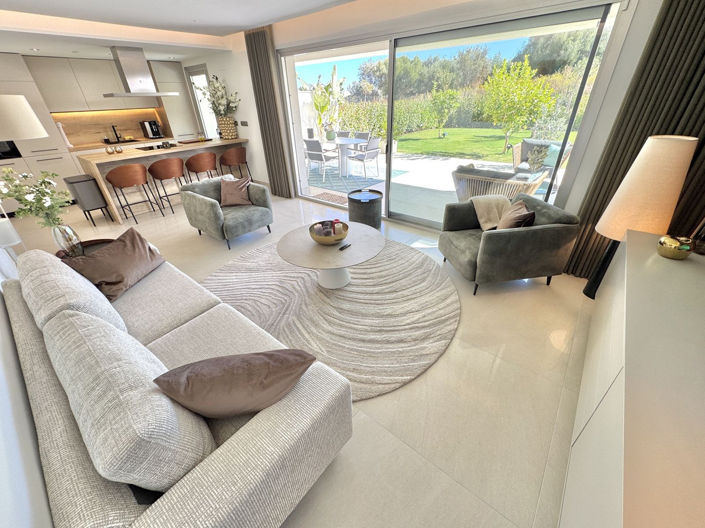 Image No.9-3 Bed Apartment for sale
