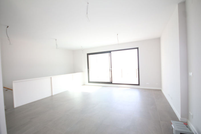 Image No.10-3 Bed Semi-Detached for sale