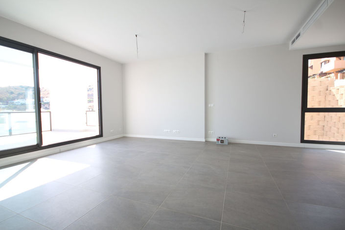 Image No.16-3 Bed Semi-Detached for sale