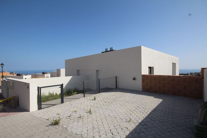 Image No.34-3 Bed Semi-Detached for sale