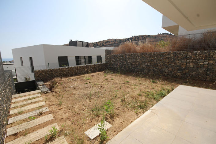 Image No.37-3 Bed Semi-Detached for sale