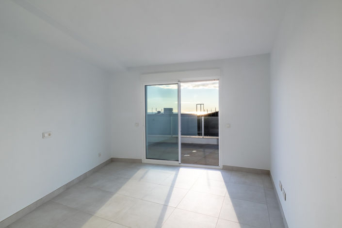 Image No.9-4 Bed Apartment for sale