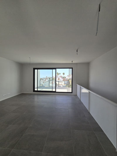 Image No.14-3 Bed Semi-Detached for sale