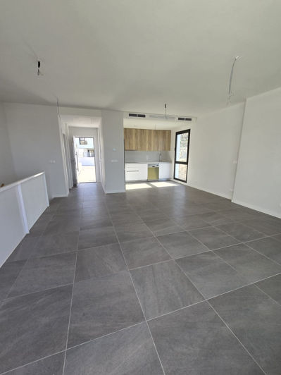 Image No.16-3 Bed Semi-Detached for sale