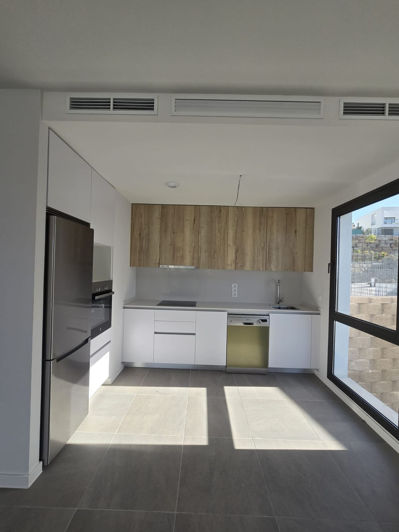 Image No.18-3 Bed Semi-Detached for sale