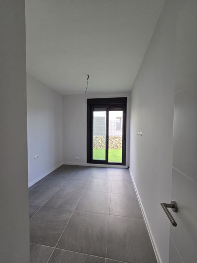 Image No.19-3 Bed Semi-Detached for sale