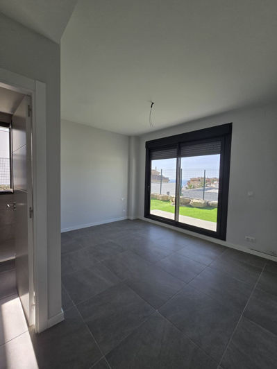 Image No.21-3 Bed Semi-Detached for sale