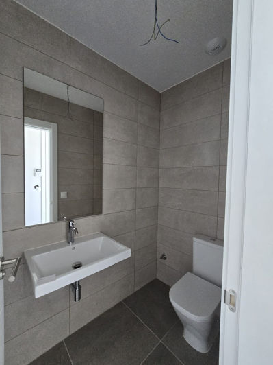 Image No.24-3 Bed Semi-Detached for sale