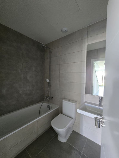 Image No.25-3 Bed Semi-Detached for sale
