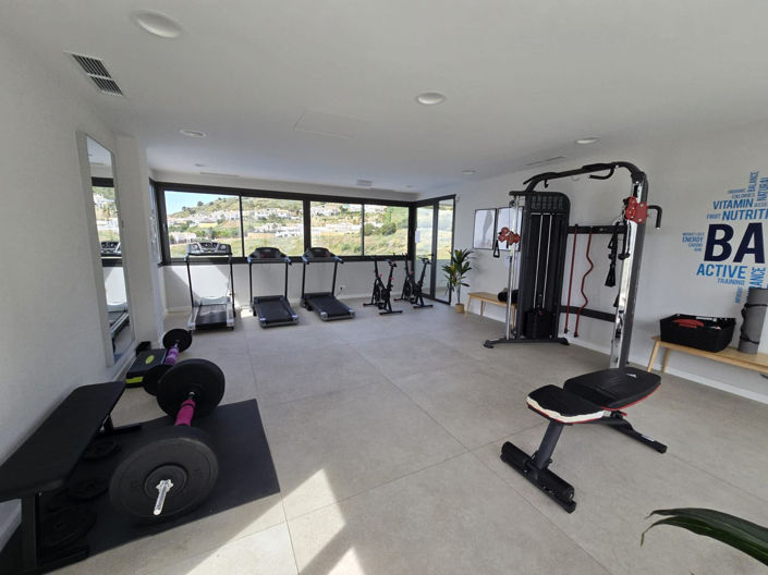 Image No.28-3 Bed Semi-Detached for sale