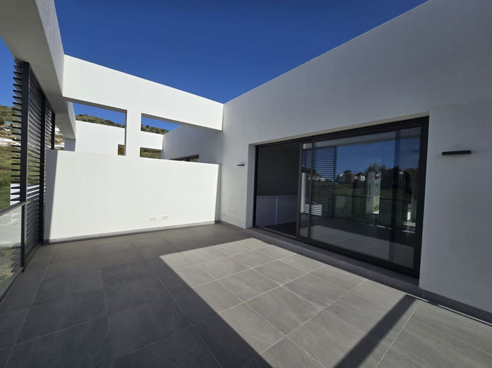 Image No.6-3 Bed Semi-Detached for sale