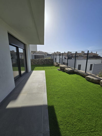 Image No.9-3 Bed Semi-Detached for sale