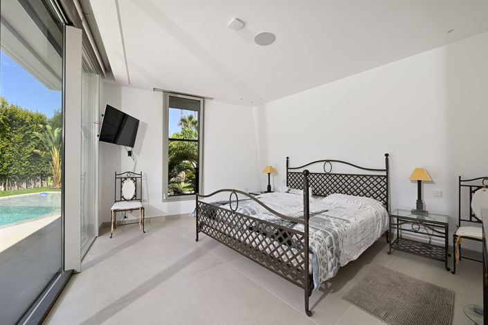 Image No.29-6 Bed Villa for sale