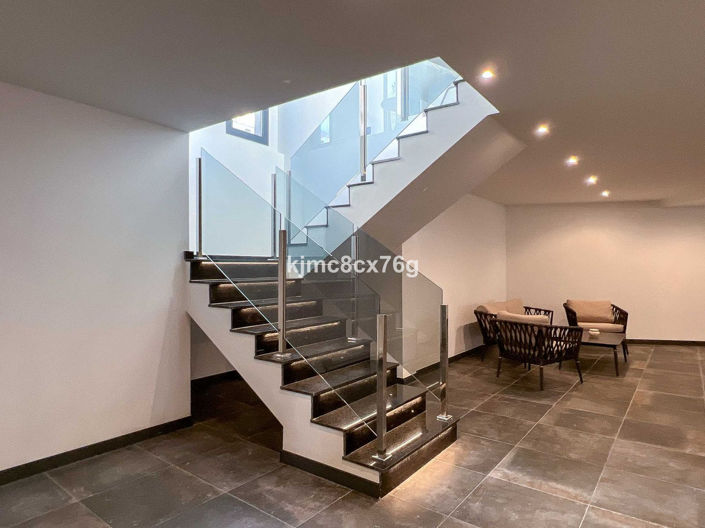 Image No.19-5 Bed Villa for sale