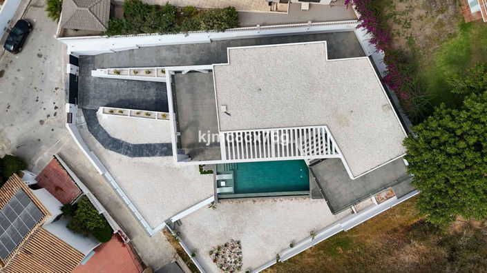 Image No.3-5 Bed Villa for sale