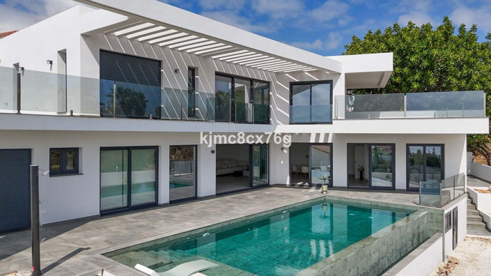 Image No.4-5 Bed Villa for sale