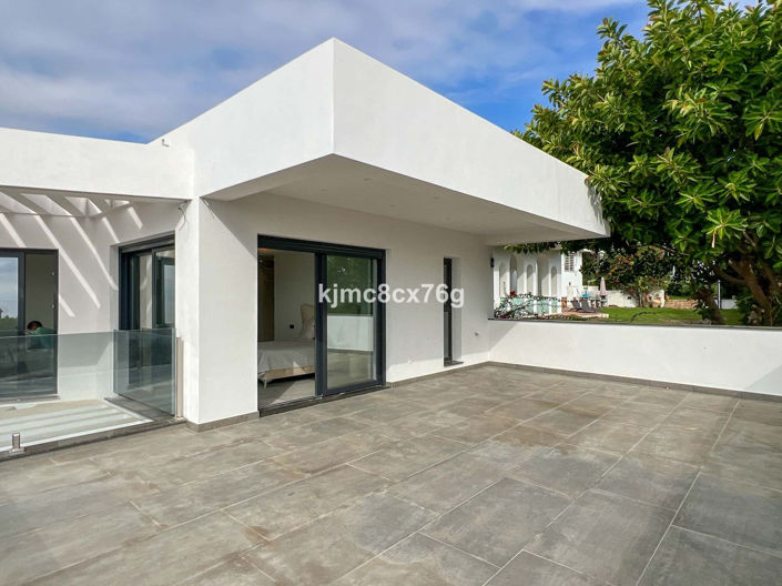 Image No.41-5 Bed Villa for sale