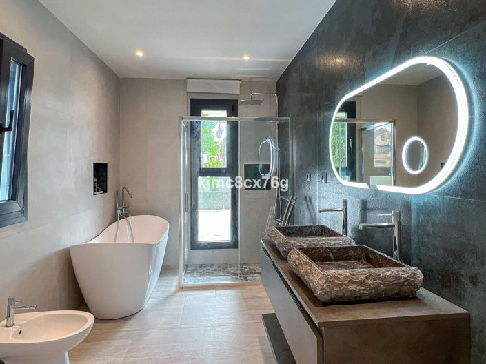 Image No.43-5 Bed Villa for sale