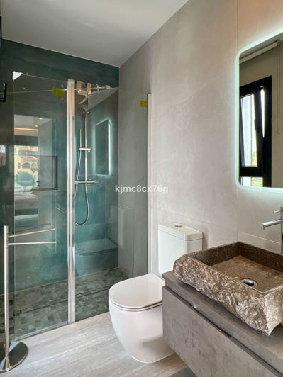 Image No.51-5 Bed Villa for sale