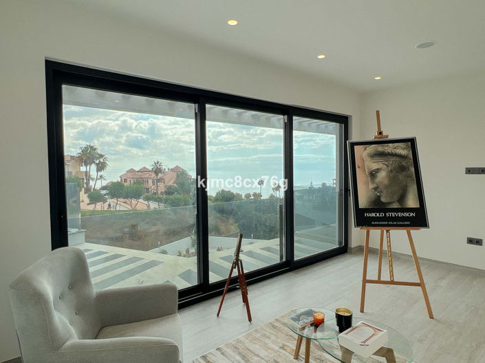 Image No.53-5 Bed Villa for sale