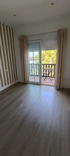 Image No.35-4 Bed Townhouse for sale