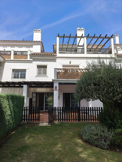 Image No.38-4 Bed Townhouse for sale