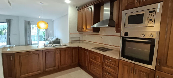 Image No.54-4 Bed Townhouse for sale