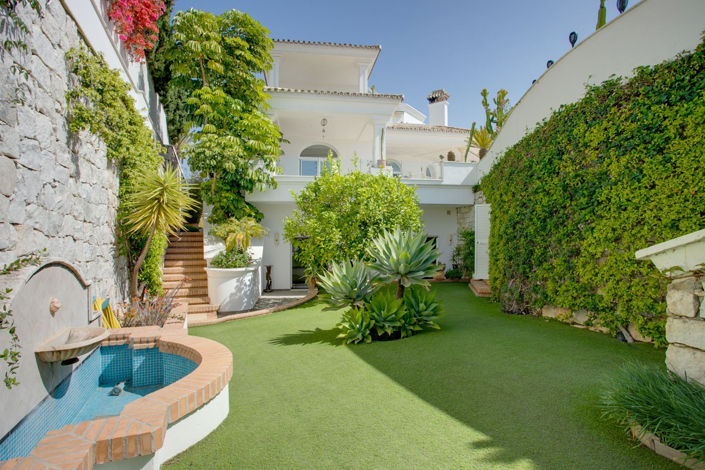 Image No.17-5 Bed Villa for sale