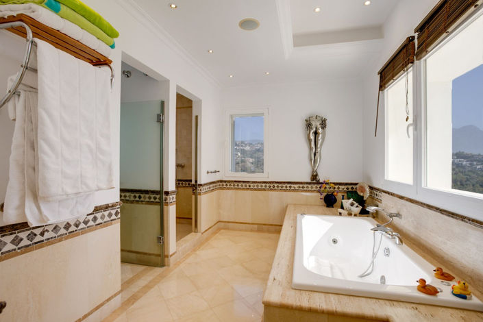 Image No.24-5 Bed Villa for sale