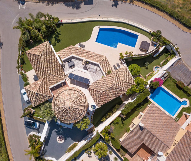 Image No.3-5 Bed Villa for sale