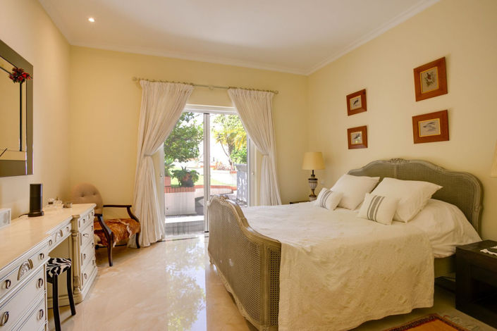 Image No.35-5 Bed Villa for sale