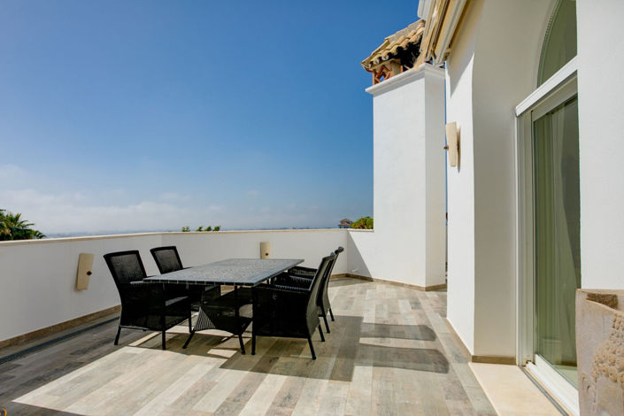 Image No.36-5 Bed Villa for sale