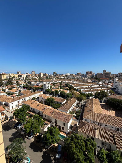 Image No.21-3 Bed Apartment for sale
