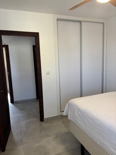 Image No.40-3 Bed Apartment for sale