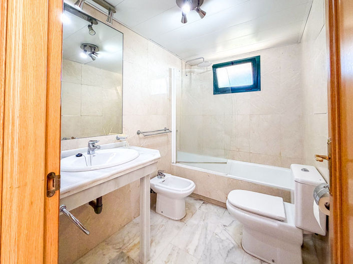 Image No.23-3 Bed Apartment for sale