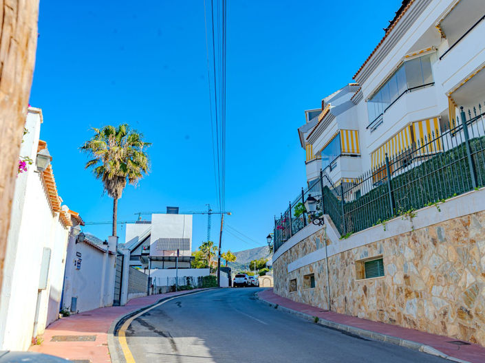 Image No.39-3 Bed Apartment for sale
