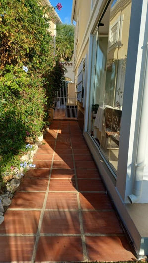 Image No.22-2 Bed Semi-Detached for sale