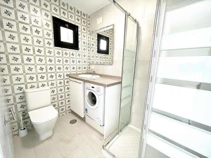 Image No.10-1 Bed Apartment for sale
