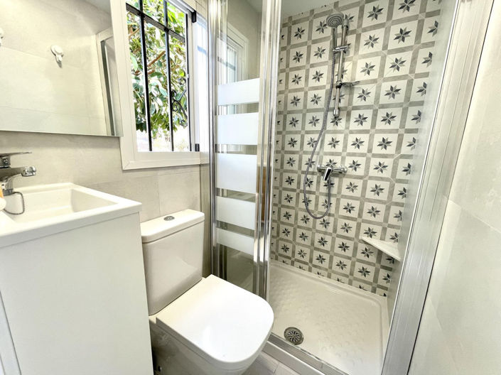 Image No.11-1 Bed Apartment for sale